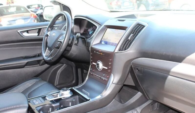 
								Used 2020 Ford Edge Titanium full									