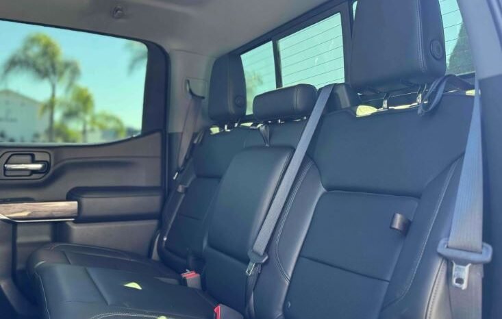 
								Used 2019 Chevrolet Silverado 1500 LTZ full									