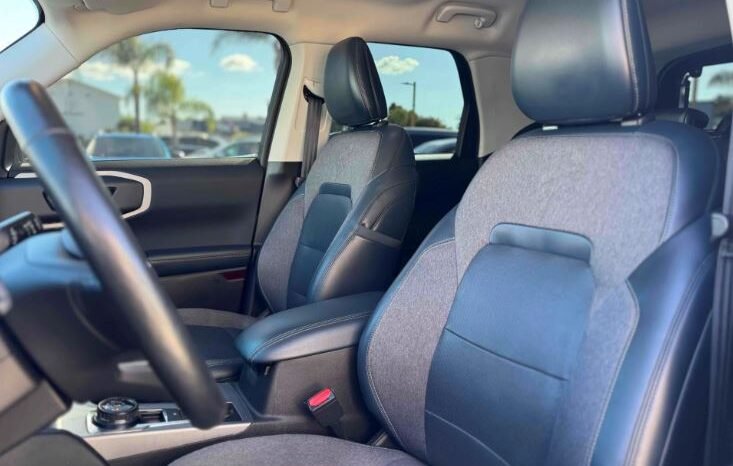 
								Used 2021 Ford Bronco Sport Outer Banks full									