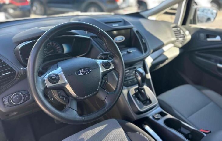 
								Used Ford C-Max Hybrid SE full									