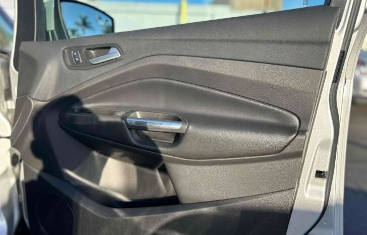 
								Used Ford C-Max Hybrid SE full									