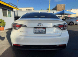 
										Hyundai Sonata Hybrid SE Sedan full									