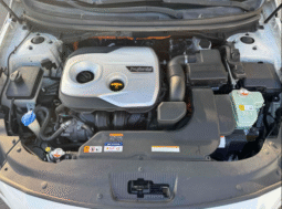 
										Hyundai Sonata Hybrid SE Sedan full									