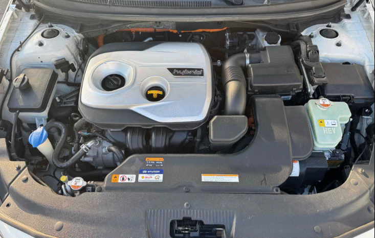 
								Hyundai Sonata Hybrid SE Sedan full									