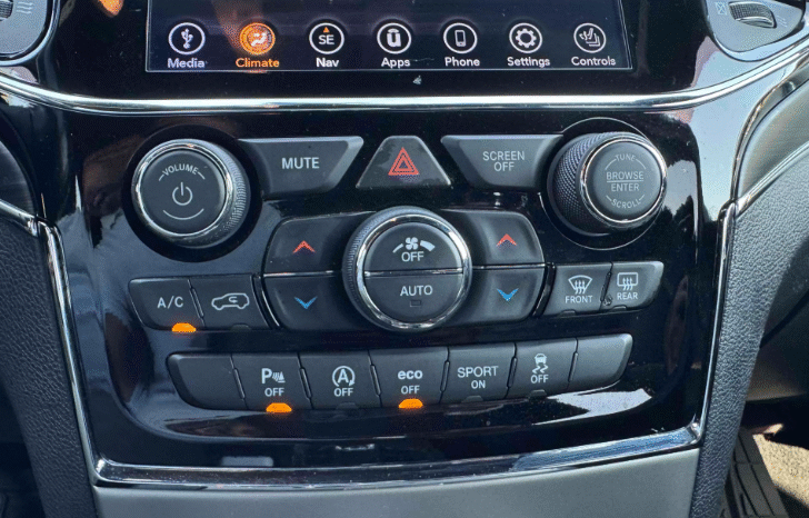 
								2020 Jeep Grand Cherokee Limited 4×4 full									