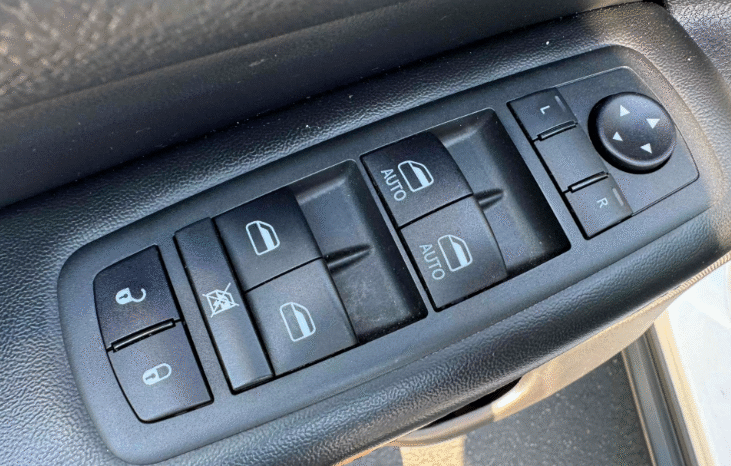 
								2020 Jeep Grand Cherokee Limited 4×4 full									