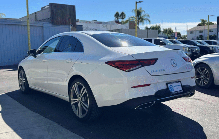 
								2020 Mercedes-Benz CLA 250 Coupe full									