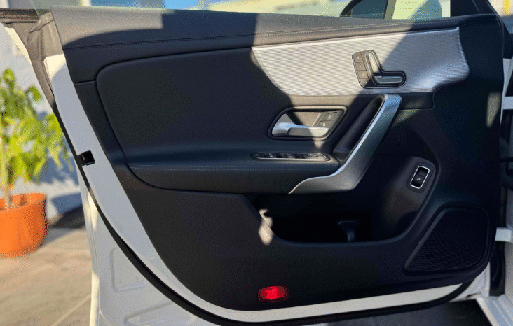 
								2020 Mercedes-Benz CLA 250 Coupe full									