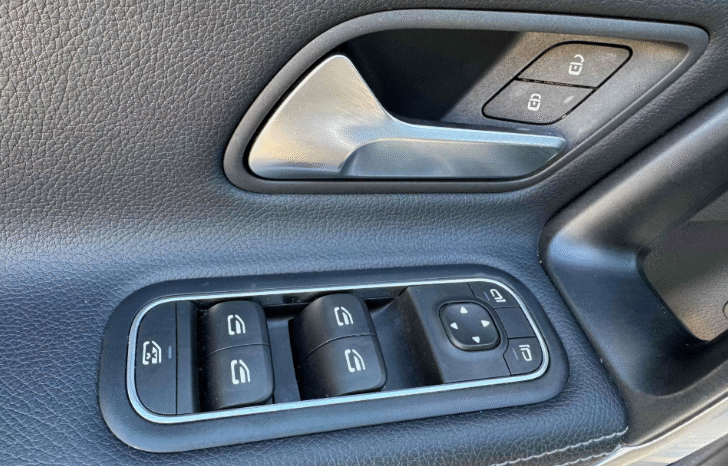 
								2020 Mercedes-Benz CLA 250 Coupe full									