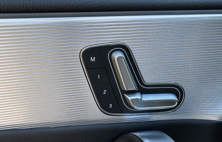 
								2020 Mercedes-Benz CLA 250 Coupe full									