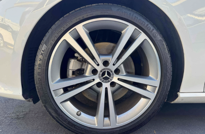 
								2020 Mercedes-Benz CLA 250 Coupe full									