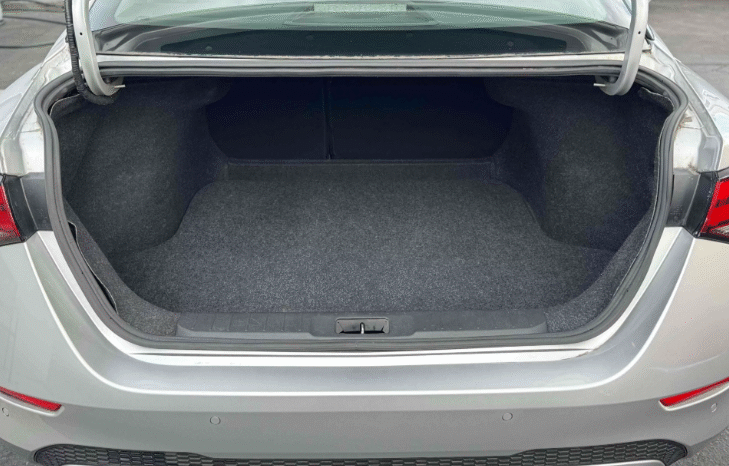 
								2020 Nissan Sentra SV full									