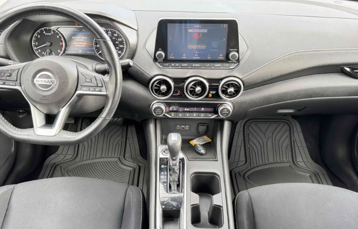 
								2020 Nissan Sentra SV full									