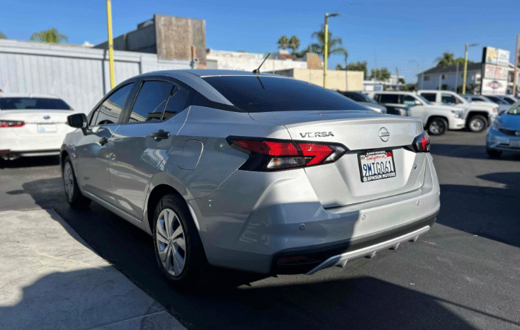 
								2024 Nissan Versa S full									