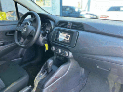 
										2024 Nissan Versa S full									