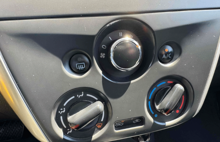 
								2015 Nissan Versa Note S Plus full									