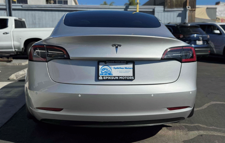 
								2022 Tesla Model 3 full									