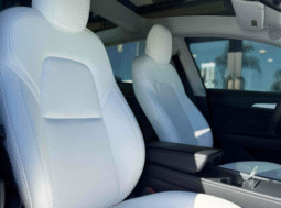 
										2022 Tesla Model 3 full									