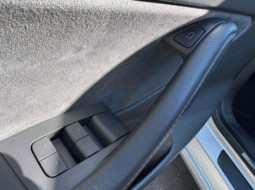 
										2022 Tesla Model 3 full									