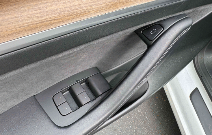 
								2022 Tesla Model 3 full									