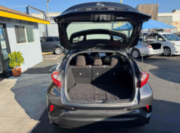 
										2021 Toyota C-HR XLE full									