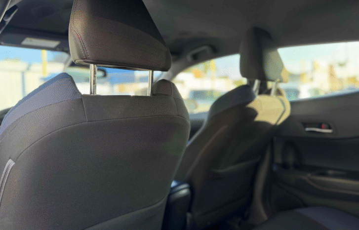 
								2021 Toyota C-HR XLE full									