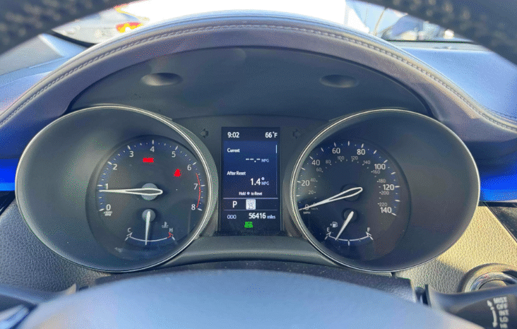 
								2021 Toyota C-HR XLE full									