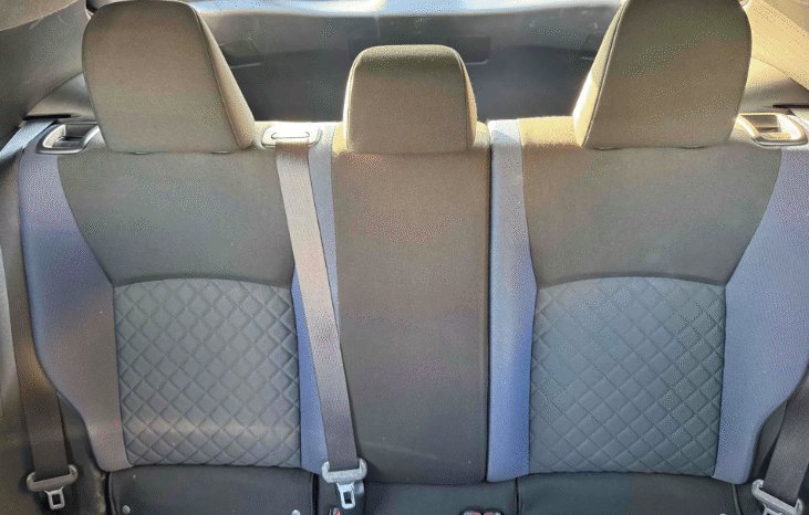 
								2021 Toyota C-HR XLE full									