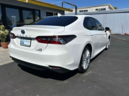 
										2023 Toyota Camry Hybrid LE full									