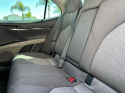 
										2023 Toyota Camry Hybrid LE full									