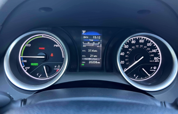 
								2023 Toyota Camry Hybrid LE full									