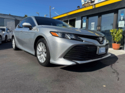 
										2018 Toyota Camry LE full									