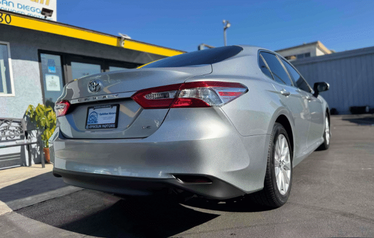 
								2018 Toyota Camry LE full									