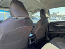 
										2018 Toyota Camry LE full									