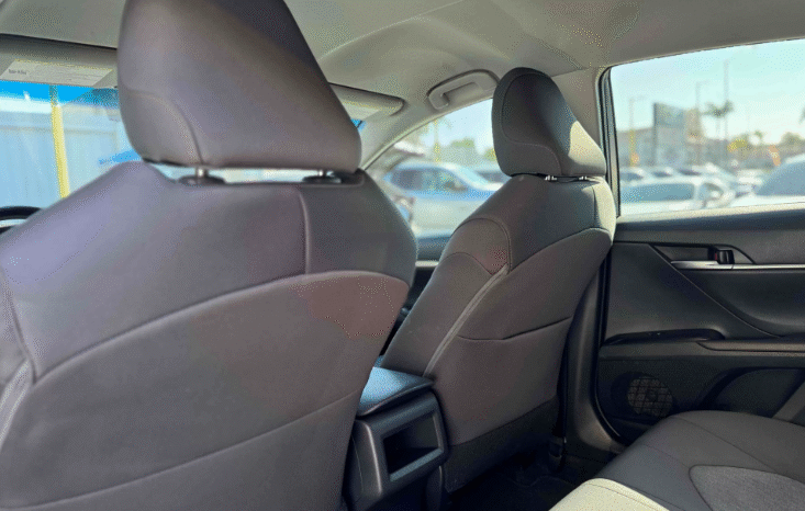 
								2018 Toyota Camry LE full									