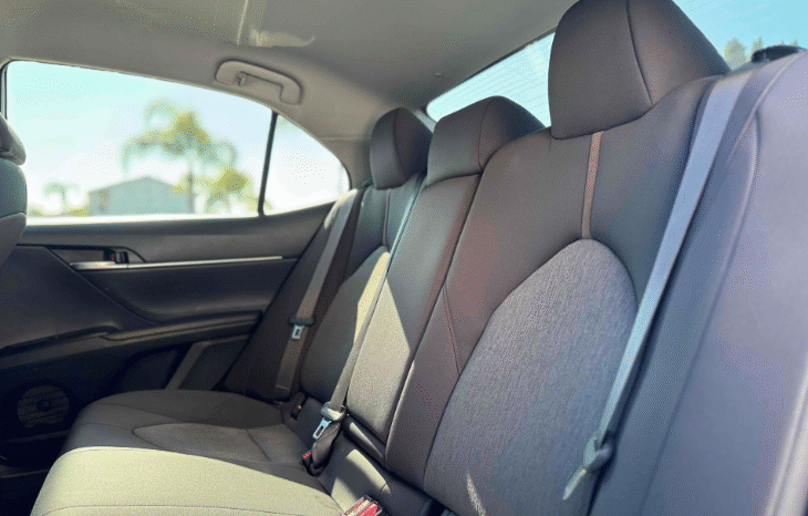 
								2018 Toyota Camry LE full									