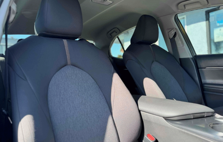 
								2018 Toyota Camry LE full									