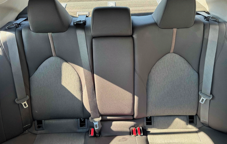 
								2018 Toyota Camry LE full									
