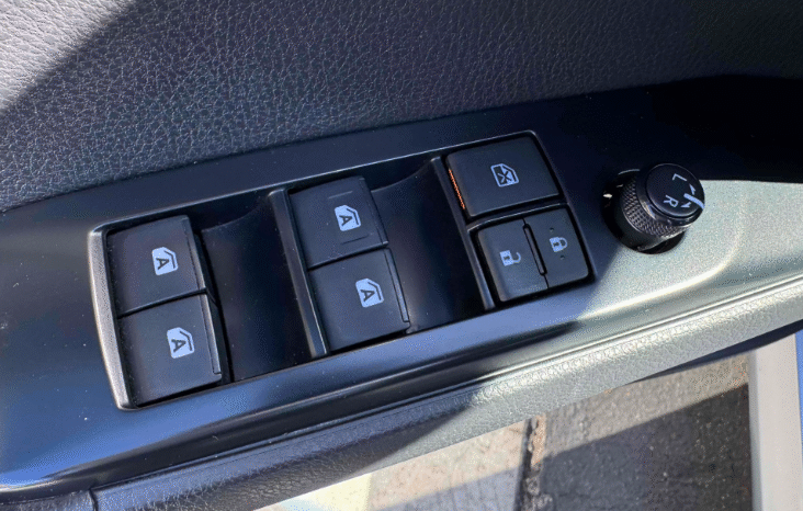 
								2018 Toyota Camry LE full									