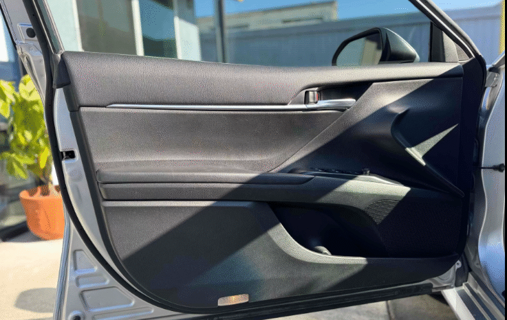 
								2018 Toyota Camry LE full									