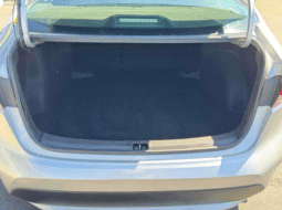 
										2021 Toyota Corolla LE full									