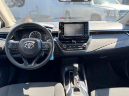 
										2021 Toyota Corolla LE full									