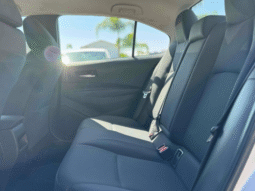 
										2021 Toyota Corolla LE full									