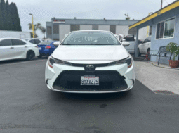
										2020 Toyota Corolla LE full									