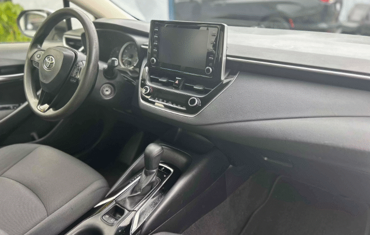 
								2020 Toyota Corolla LE full									