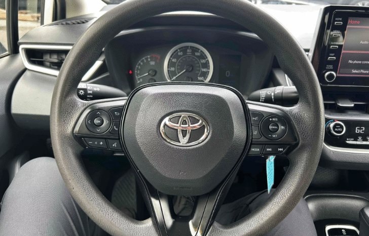 
								2020 Toyota Corolla LE full									