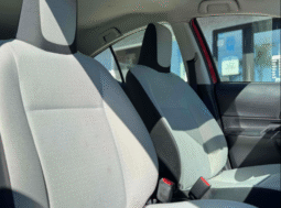 
										2016 Toyota Prius c One full									