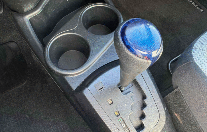 
								2016 Toyota Prius c One full									