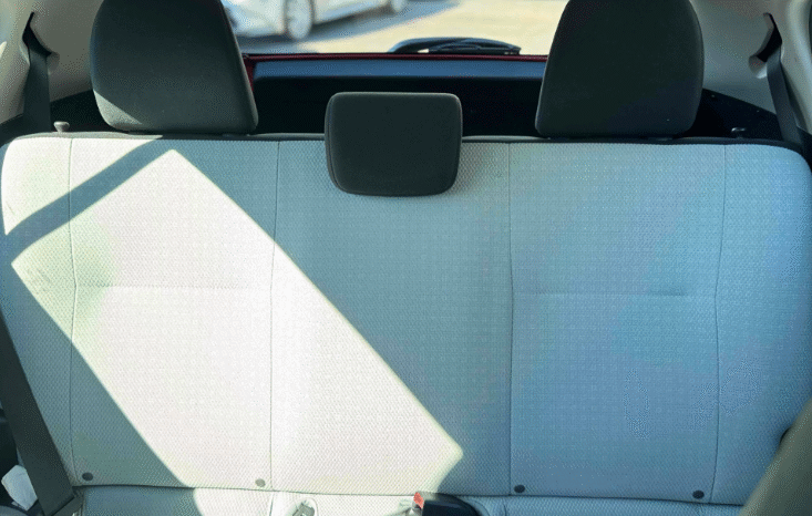 
								2016 Toyota Prius c One full									