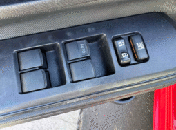 
										2016 Toyota Prius c One full									